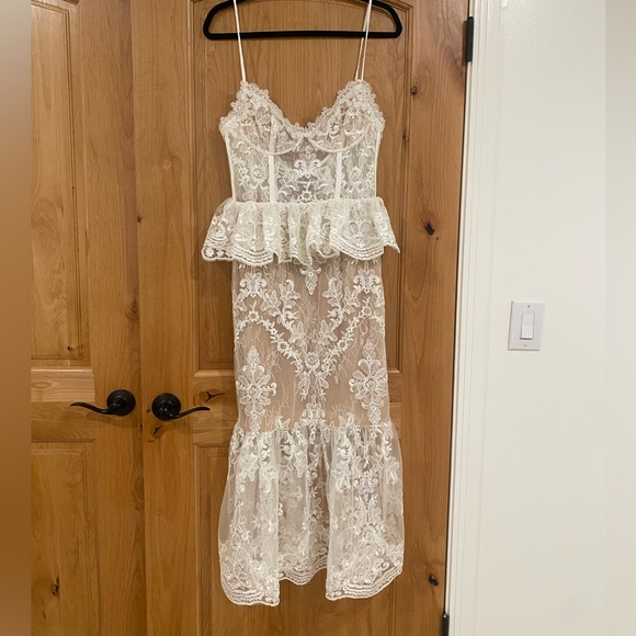 vchapman Dresses & Skirts - VChapman Dress (Size 4) ✨NEW WITH TAGS✨